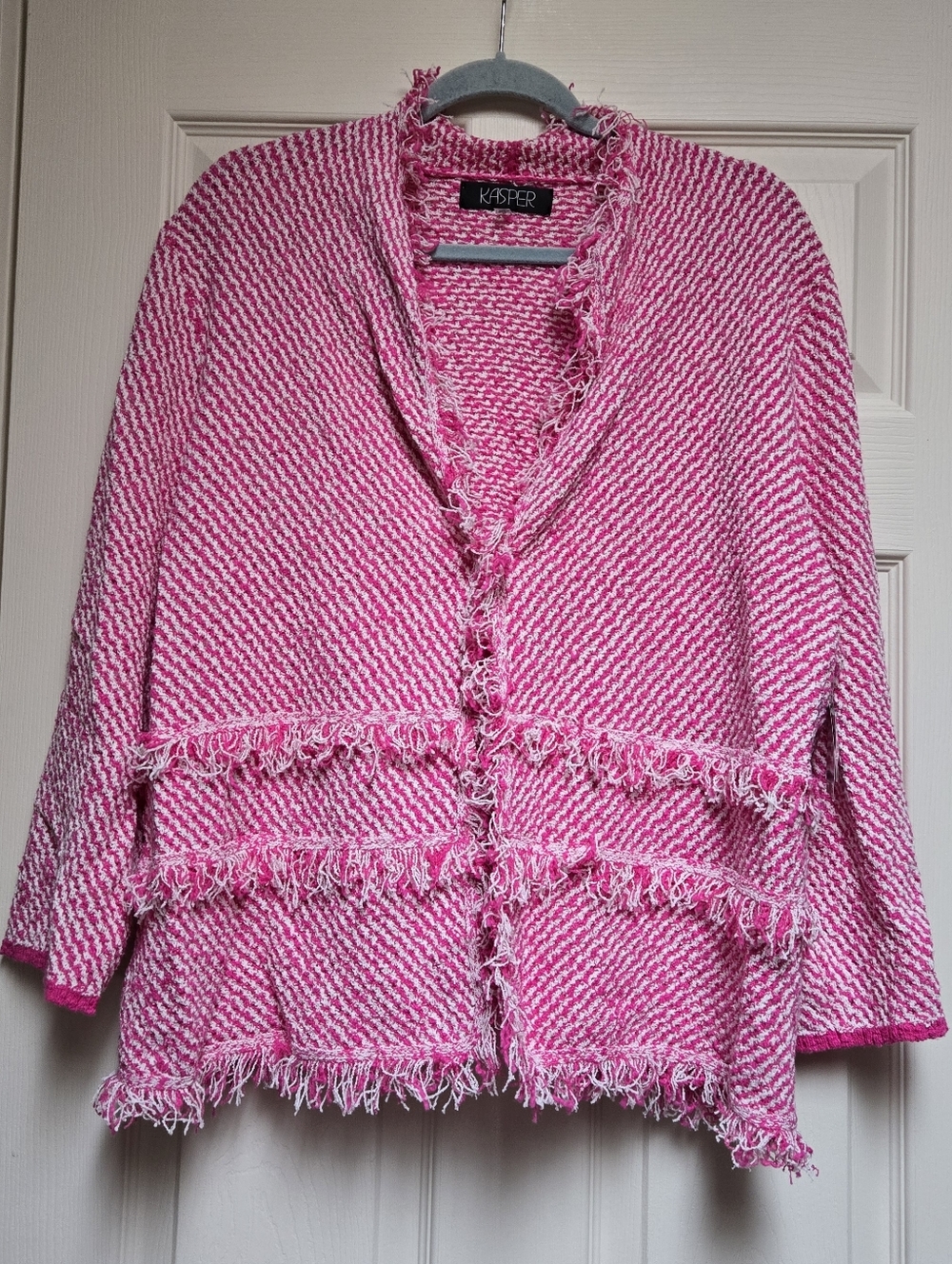 NWT Kasper Pink and White Fringe Trim Knit Tweed Sweater Blazer Size XL